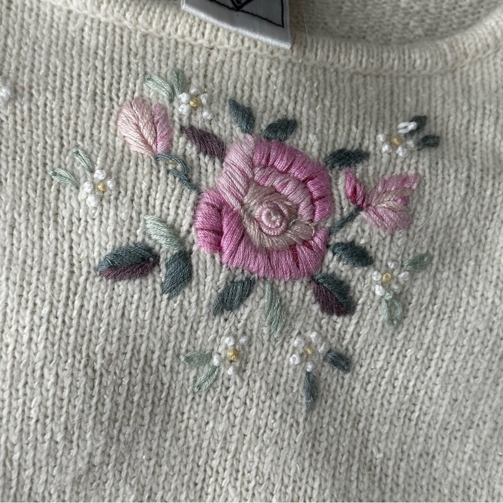 Vintage Silk Angora Floral Embroidered Short Sleeve Sweater Cottagecore Girly M - Picture 11 of 13
